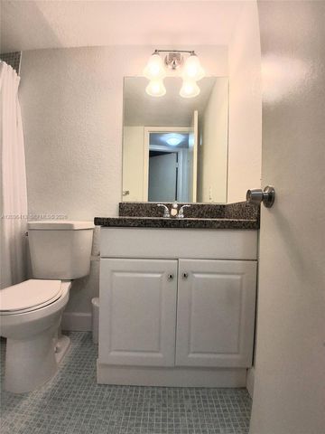 9460 Sunrise Lakes Blvd 309, Sunrise, FL 33322