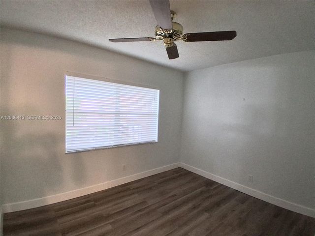 9460 Sunrise Lakes Blvd 309, Sunrise, FL 33322