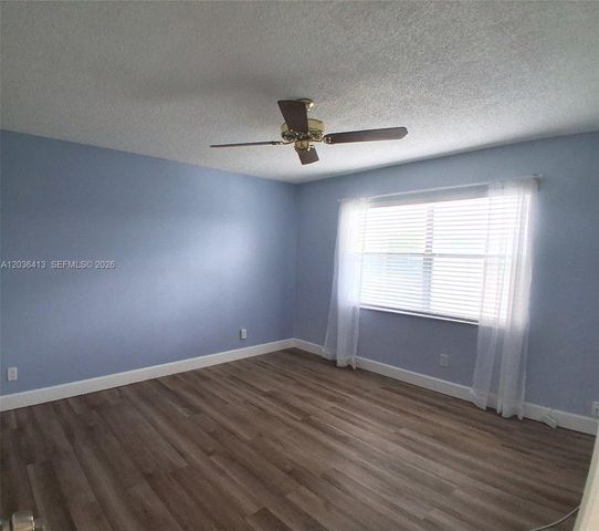 9460 Sunrise Lakes Blvd 309, Sunrise, FL 33322