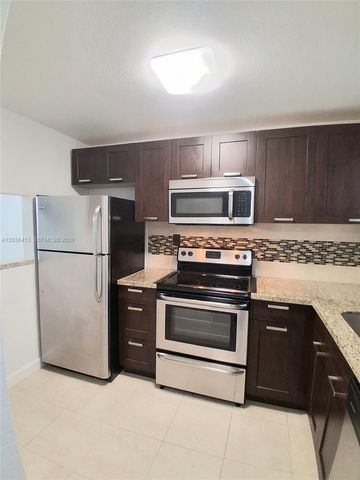 9460 Sunrise Lakes Blvd 309, Sunrise, FL 33322