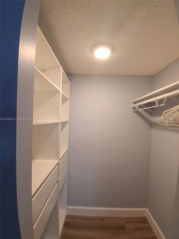 9460 Sunrise Lakes Blvd 309, Sunrise, FL 33322