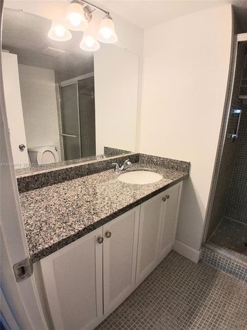 9460 Sunrise Lakes Blvd 309, Sunrise, FL 33322