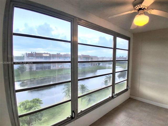 9460 Sunrise Lakes Blvd 309, Sunrise, FL 33322