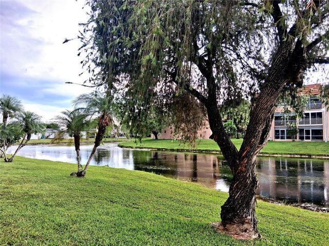9460 Sunrise Lakes Blvd 309, Sunrise, FL 33322