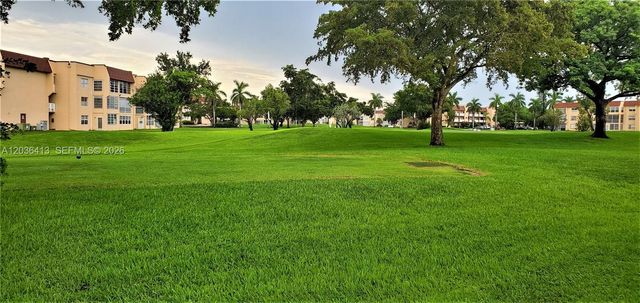 9460 Sunrise Lakes Blvd 309, Sunrise, FL 33322