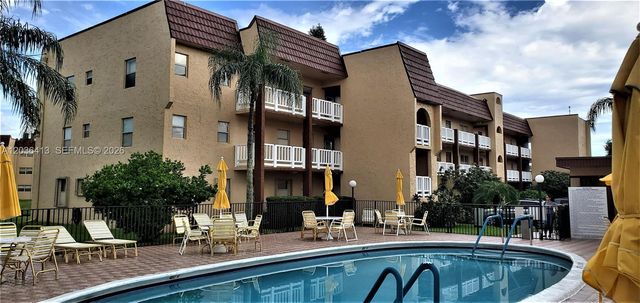 9460 Sunrise Lakes Blvd 309, Sunrise, FL 33322
