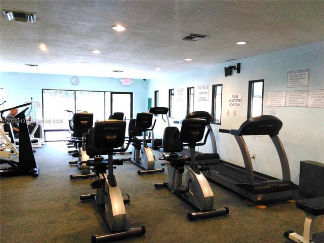 9460 Sunrise Lakes Blvd 309, Sunrise, FL 33322
