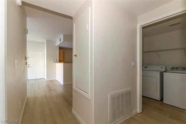 8250 North Grand Canyon Drive 1070, Las Vegas, NV 89166