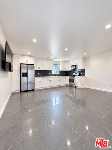 12652 Welby Way, North Hollywood (los Angeles), CA 91606