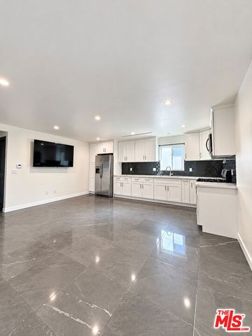 12652 Welby Way, North Hollywood (los Angeles), CA 91606