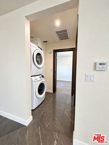 12652 Welby Way, North Hollywood (los Angeles), CA 91606