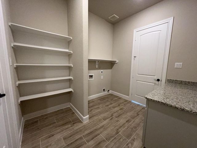 9510 Turnstone Drive, Manvel, TX 77578