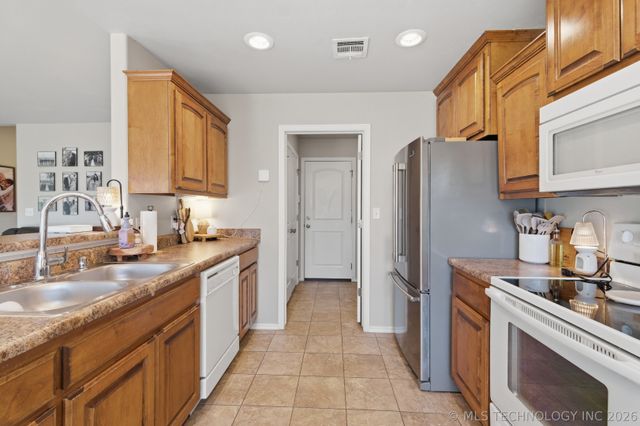 4510 Stevens Avenue, Sand Springs, OK 74063