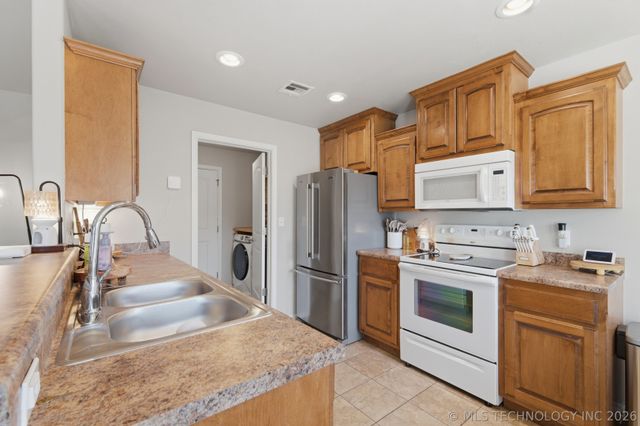 4510 Stevens Avenue, Sand Springs, OK 74063