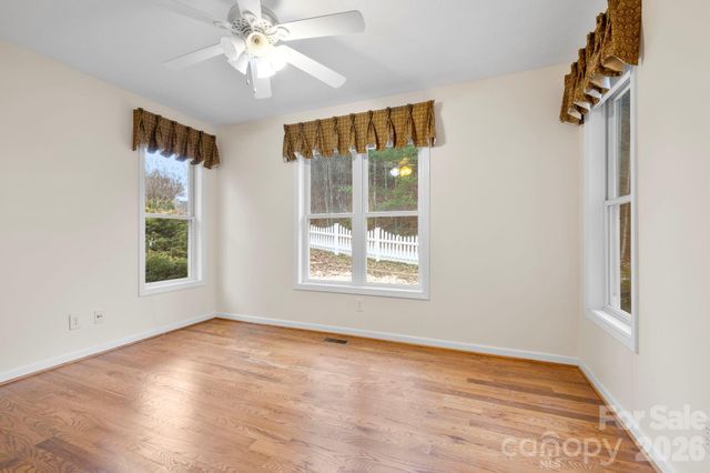 242 Carriage Summitt Way, Hendersonville, NC 28791