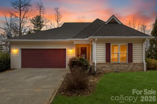 242 Carriage Summitt Way, Hendersonville, NC 28791