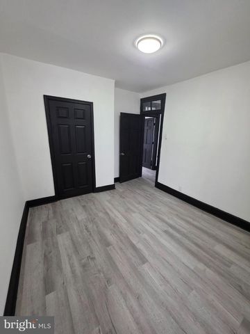 300 PINE ST, Reading, PA 19602