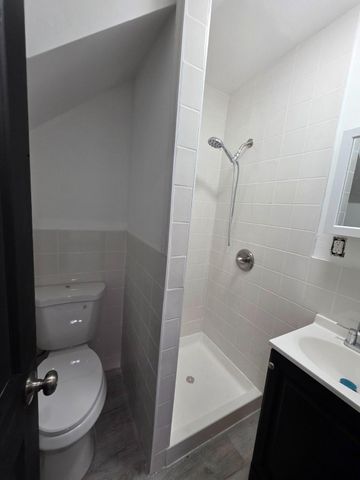 300 PINE ST, Reading, PA 19602