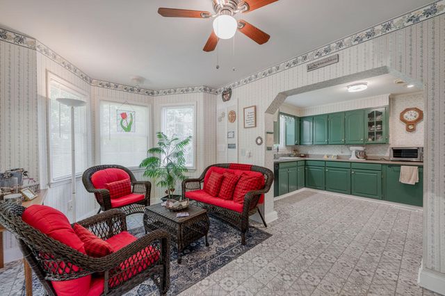 1417 W Wn Main Street, Lafayette, GA 30728