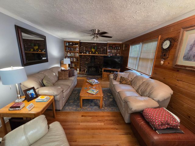 1417 W Wn Main Street, Lafayette, GA 30728
