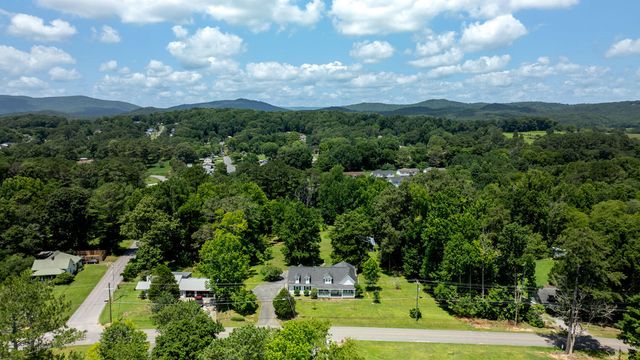 1417 W Wn Main Street, Lafayette, GA 30728