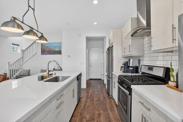 493 Tailoff Ln, Sacramento, CA 95818