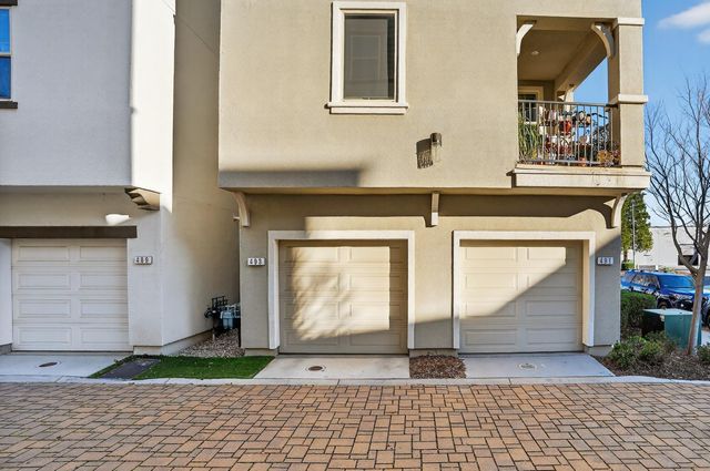 493 Tailoff Ln, Sacramento, CA 95818