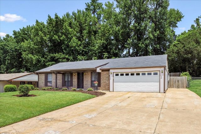2826 WHITNEY AVE, Memphis, TN 38127