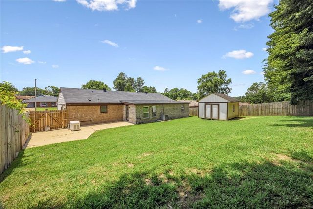 2826 WHITNEY AVE, Memphis, TN 38127