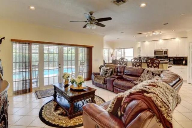 10885 La Salinas Circle 10885, Boca Raton, FL 33428