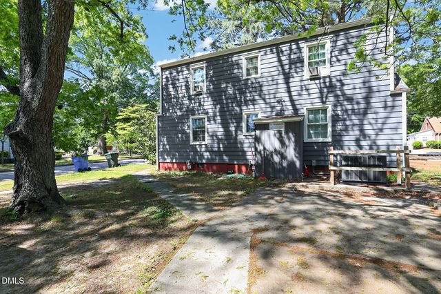 913 Woodrow Street S, Wilson, NC 27893