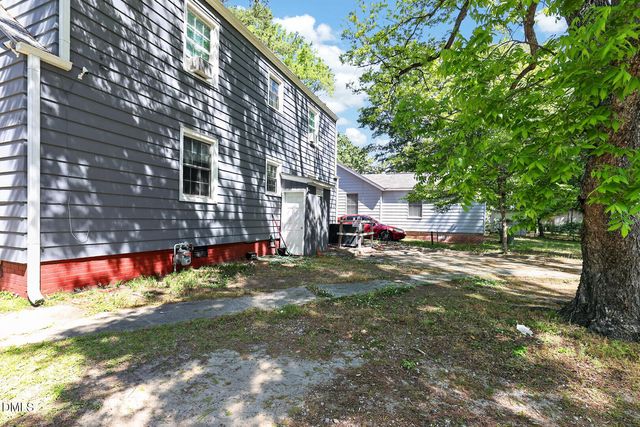 913 Woodrow Street S, Wilson, NC 27893