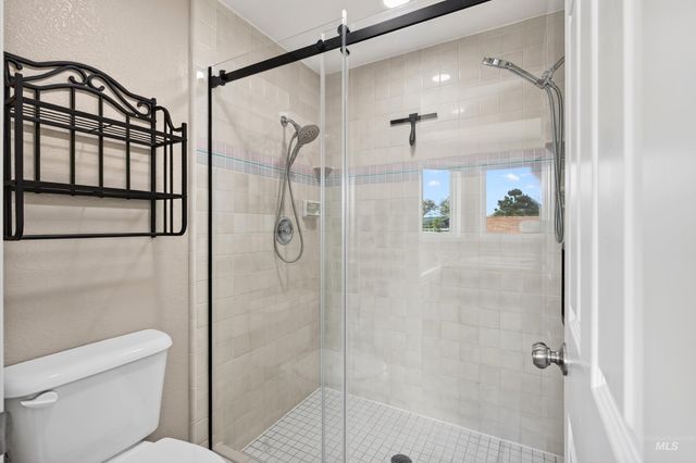 1850 Serengeti Rd, Nampa, ID 83686