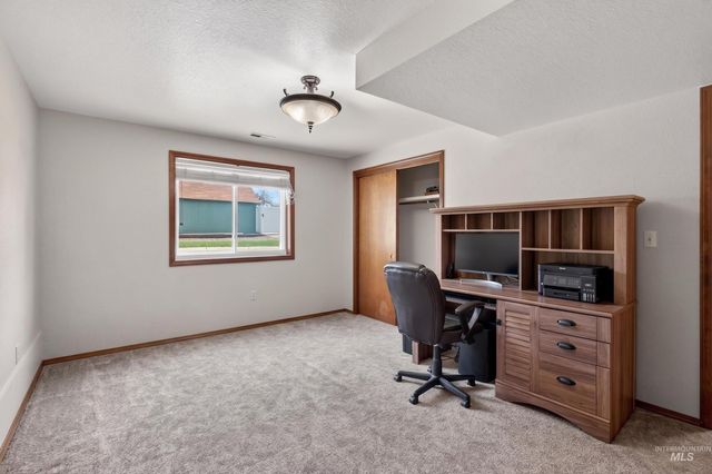 1850 Serengeti Rd, Nampa, ID 83686