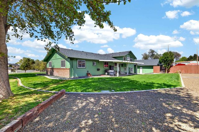 1850 Serengeti Rd, Nampa, ID 83686