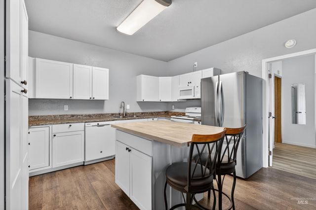 1850 Serengeti Rd, Nampa, ID 83686