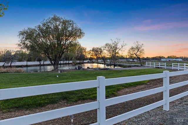 1850 Serengeti Rd, Nampa, ID 83686