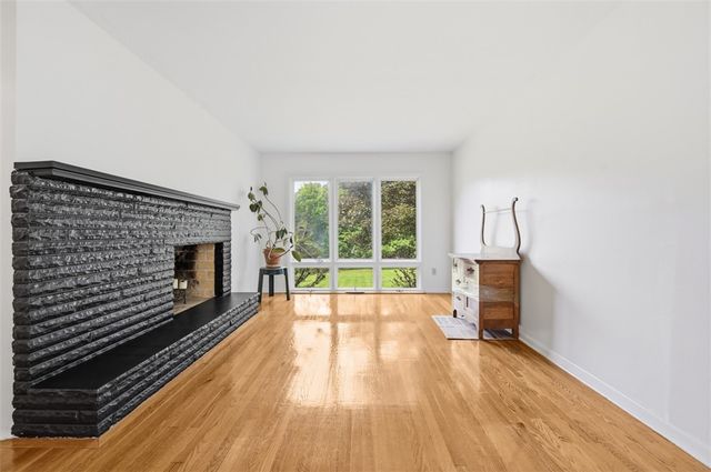 101 Buhlmont Dr, Leet Twp, PA 15143