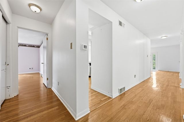 101 Buhlmont Dr, Leet Twp, PA 15143