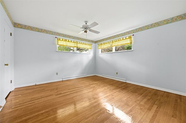 101 Buhlmont Dr, Leet Twp, PA 15143