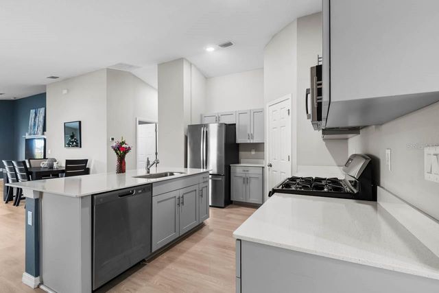 5424 SUMMER SUNSET DRIVE, Apollo Beach, FL 33572