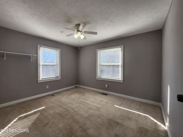 5724 Woodale Drive, Knoxville, TN 37912