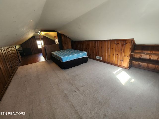 5724 Woodale Drive, Knoxville, TN 37912