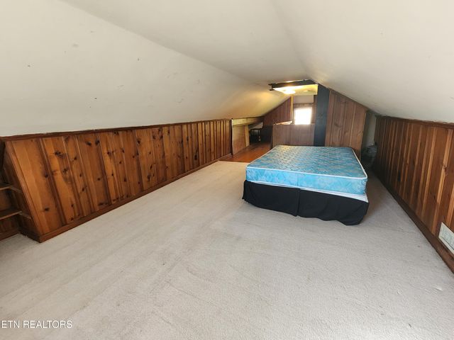 5724 Woodale Drive, Knoxville, TN 37912