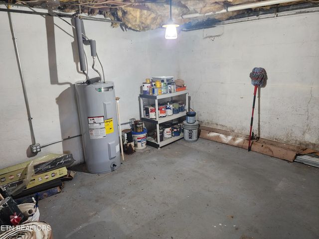 5724 Woodale Drive, Knoxville, TN 37912