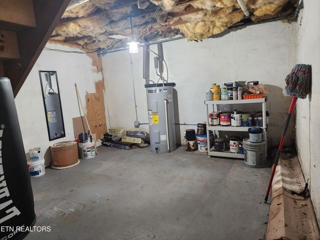 5724 Woodale Drive, Knoxville, TN 37912