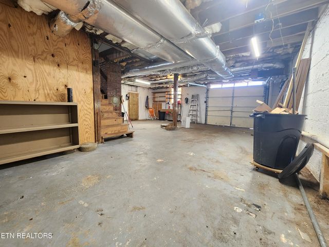 5724 Woodale Drive, Knoxville, TN 37912