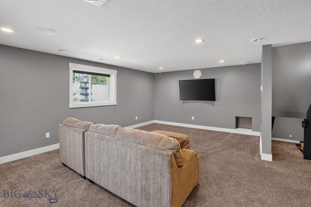 5445 Burlington Avenue, Billings, MT 59106