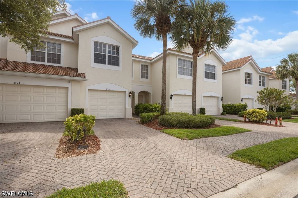1058 Albany CT, Naples, FL 34105