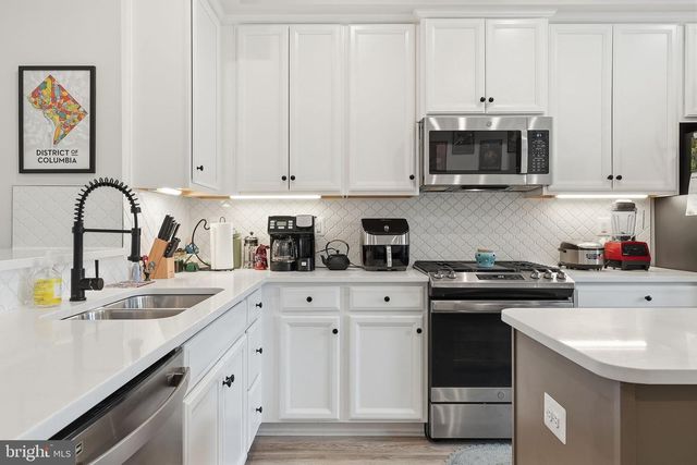 18363 REAPER HILL CT, Triangle, VA 22172